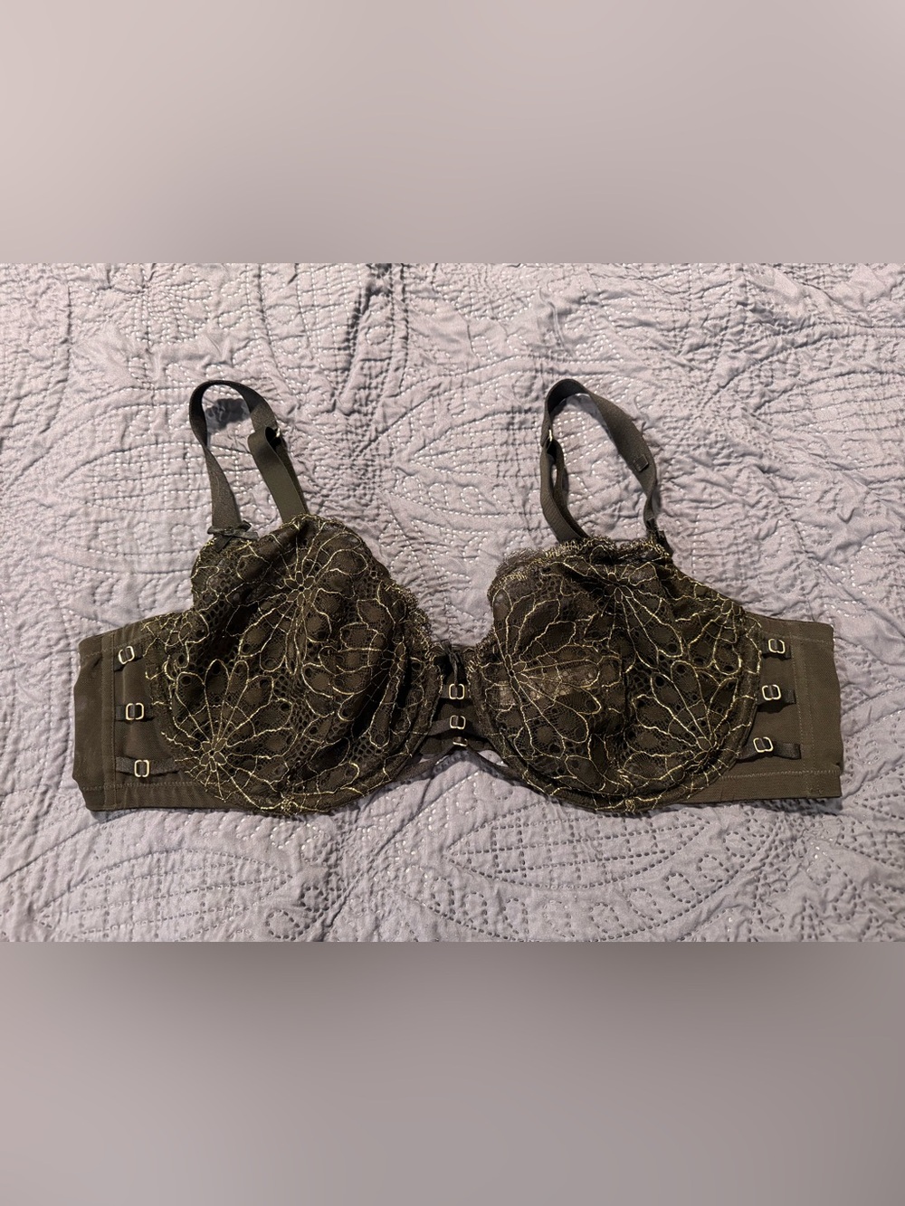 Cacique unlined lace bra size 46D